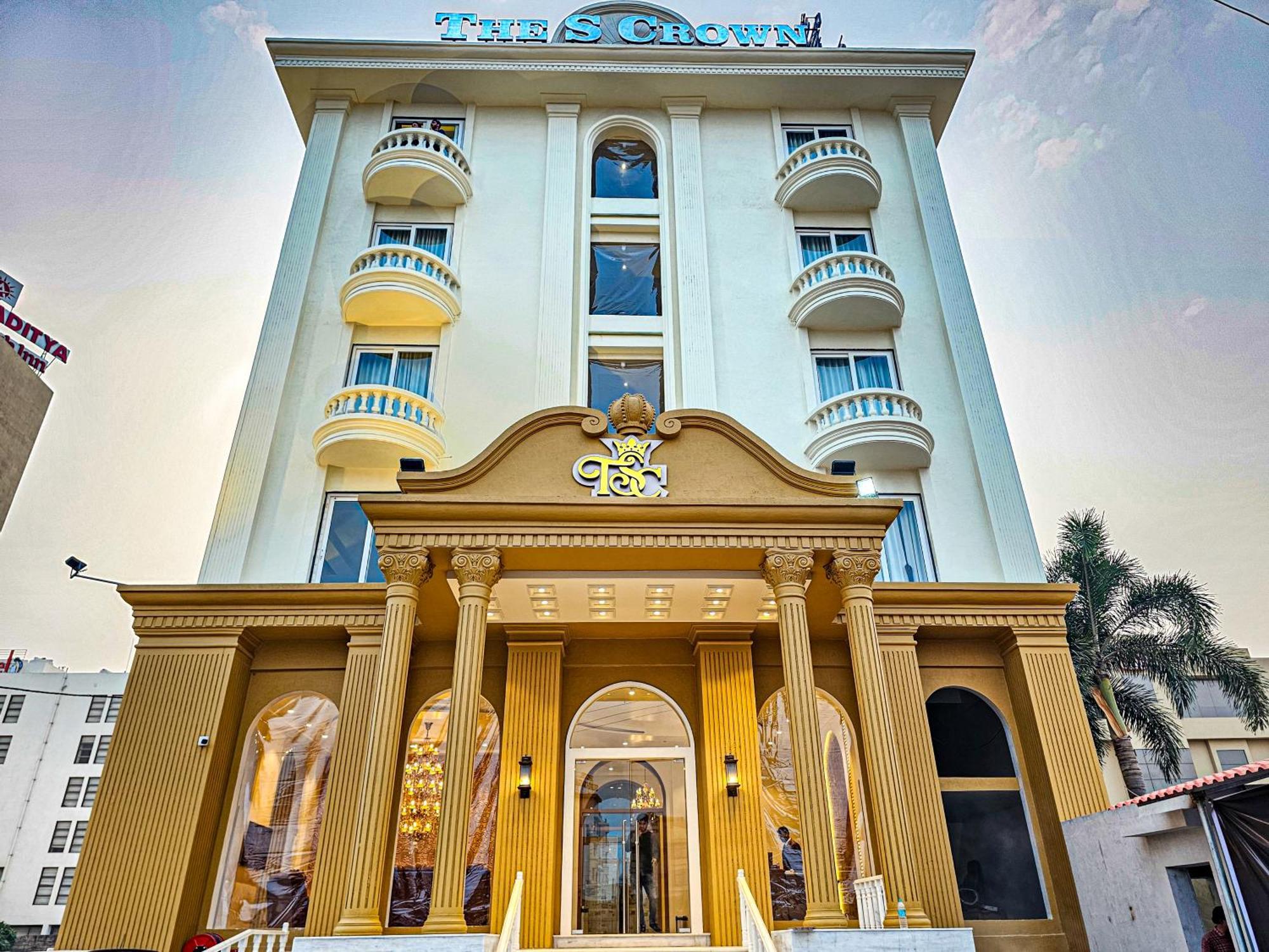 The S Crown Somnath Hotel Exterior foto