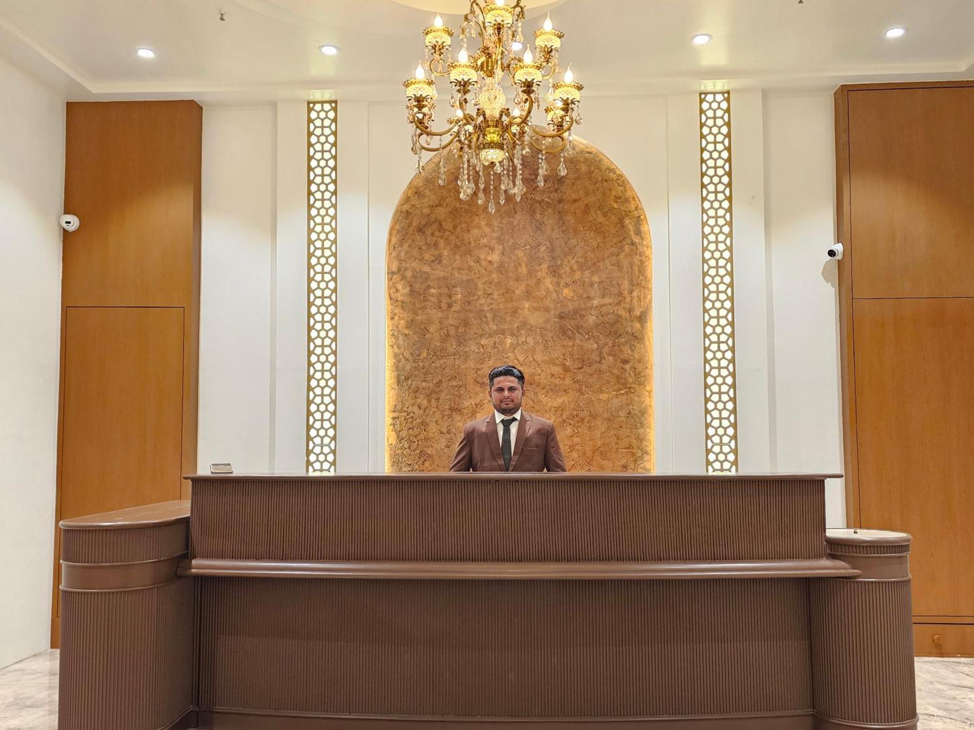 The S Crown Somnath Hotel Exterior foto